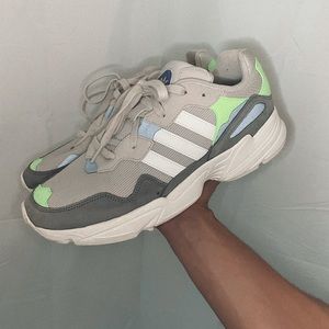 Men’s Adidas Yung 96